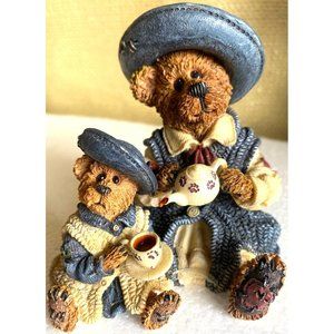 Boyd’s Bears Fine Cup of Tea mother and daughter figurine 2000